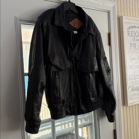 Vintage Weekends Black Genuine Leather Moto Bomber Jacket - Men's Size Medium - Picture 4 of 12